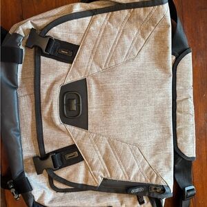 Ogio satchel with padded pockets for both tablet and computer